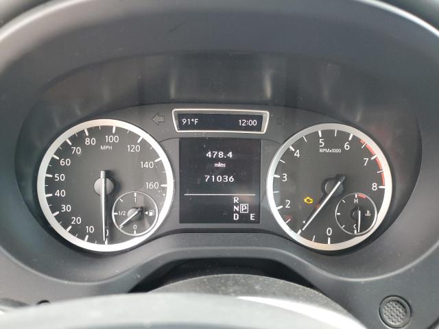 SJKCH5CP4JA048394 - 2018 INFINITI QX30 BASE SILVER photo 9