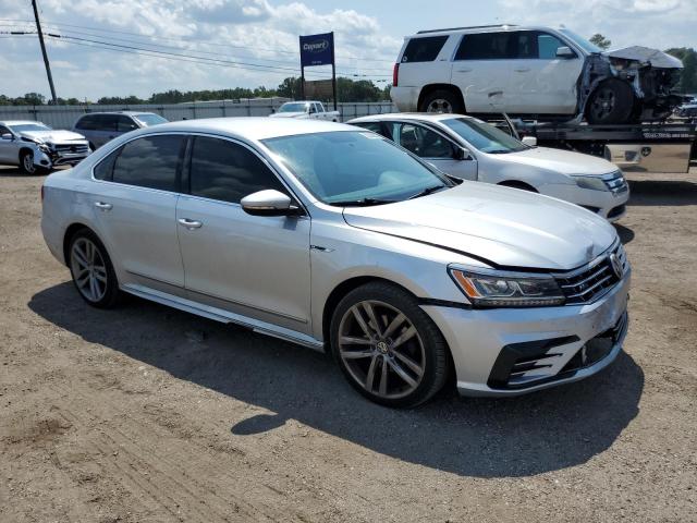 1VWDT7A33HC021975 - 2017 VOLKSWAGEN PASSAT R-LINE Gümüş foto 4