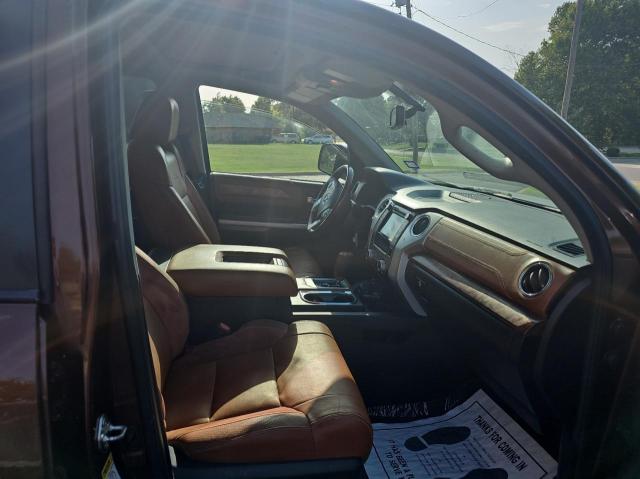 5TFAW5F10EX399149 - 2014 TOYOTA TUNDRA CREWMAX PLATINUM Braun Foto 5