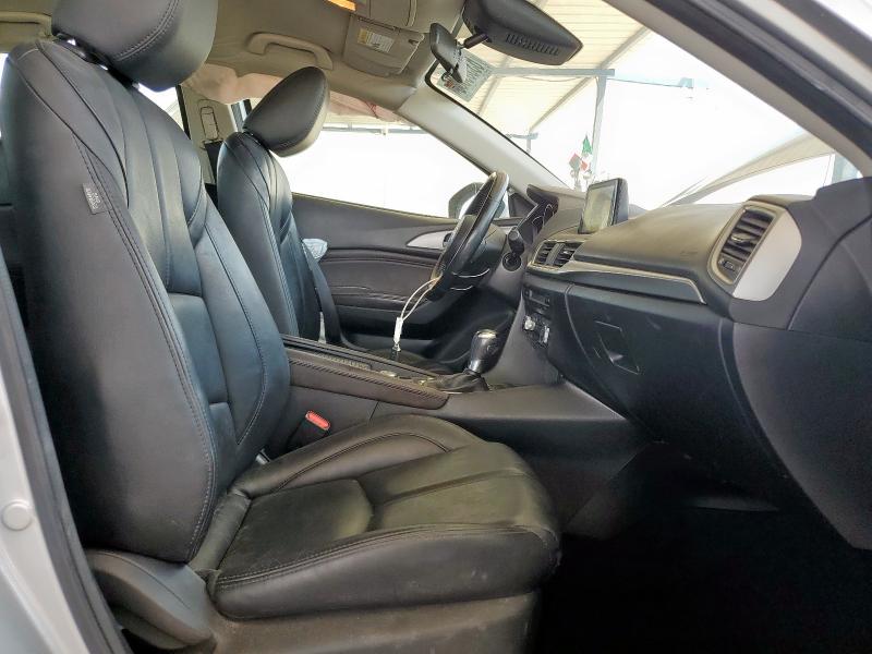 3MZBN1V36JM199540 - 2018 MAZDA 3 TOURING Сріблястий фото 7