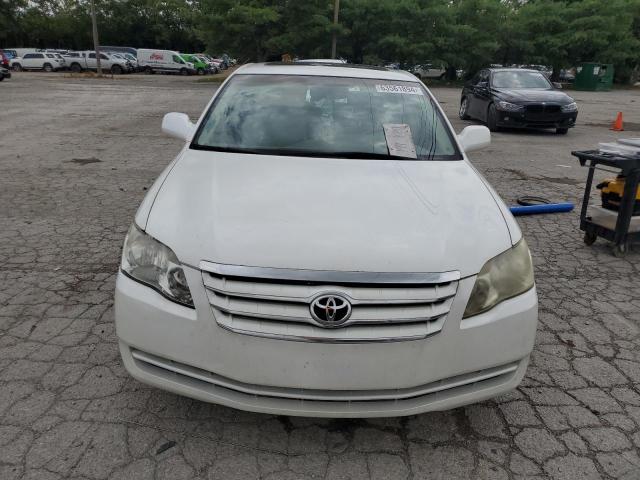 4T1BK36B27U199340 - 2007 TOYOTA AVALON XL WHITE photo 5