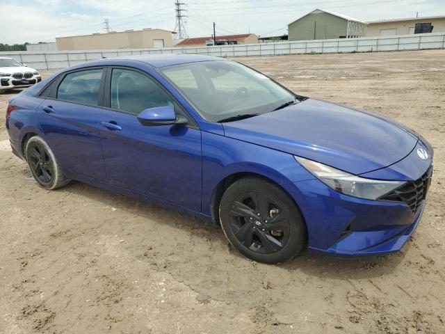 5NPLM4AG2MH040870 - 2021 HYUNDAI ELANTRA SEL BLUE photo 4