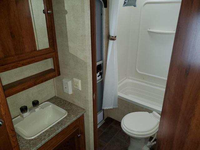 4YDT28B2XC7200526 - 2012 KEYSTONE HORNET TWO TONE photo 6