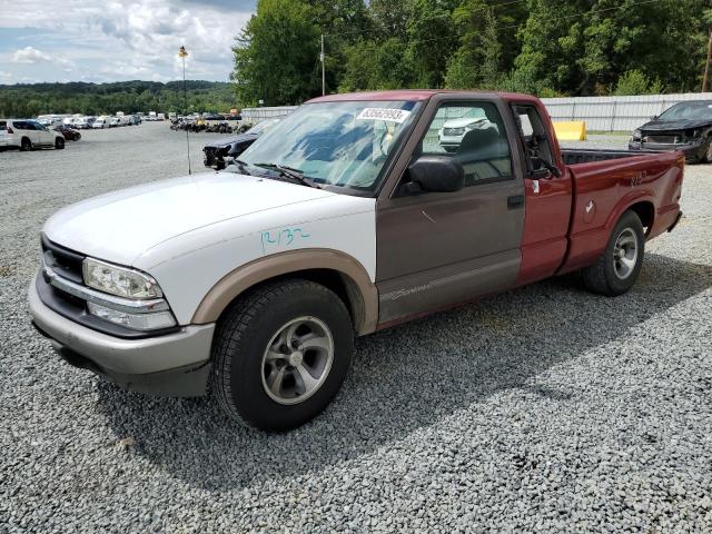 1GCCS19WX28140677 - 2002 CHEVROLET S TRUCK S10 RED photo 1