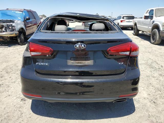 3KPFL4A8XHE005965 - 2017 KIA FORTE EX BLACK photo 6