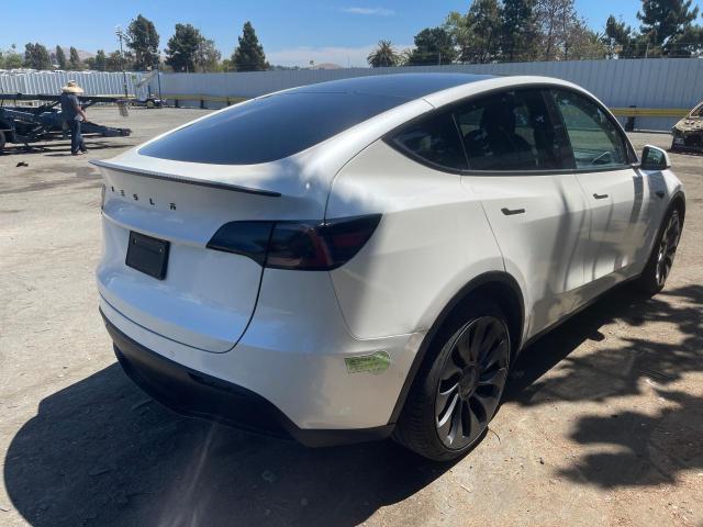 7SAYGDEE2NF359386 - 2022 TESLA MODEL Y أبيض صورة 4