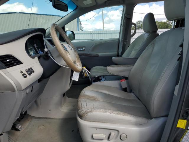 5TDYK3DC9CS233721 - 2012 TOYOTA SIENNA XLE GRAY photo 7