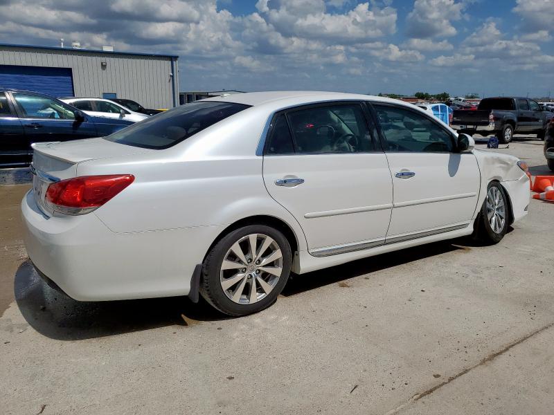4T1BK3DB0CU456010 - 2012 TOYOTA AVALON BASE WHITE photo 3