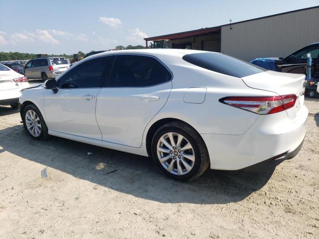 4T1B11HK7JU023654 - 2018 TOYOTA CAMRY L WHITE photo 2