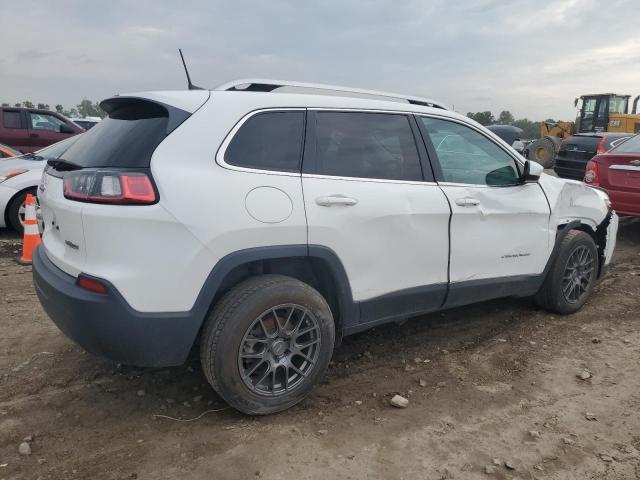 1C4PJLCB4KD262321 - 2019 JEEP CHEROKEE LATITUDE WHITE photo 3