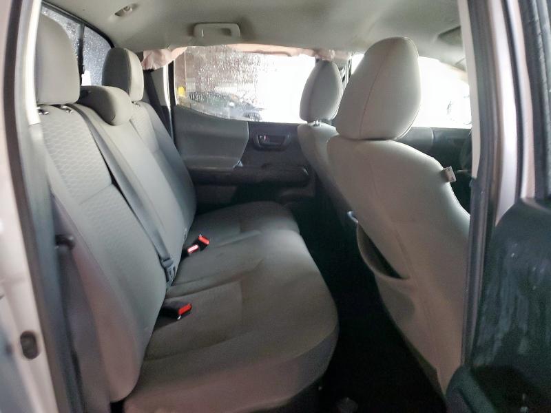 5TFAX5GN7KX137817 - 2019 TOYOTA TACOMA DOUBLE CAB Argent photo 10