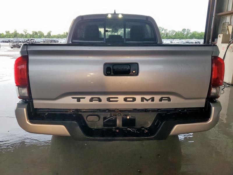 5TFAX5GN7KX137817 - 2019 TOYOTA TACOMA DOUBLE CAB Argent photo 6