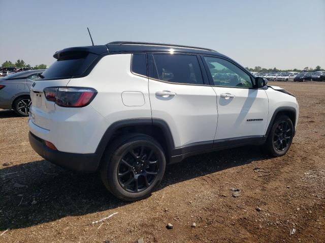 3C4NJDBN2RT140828 - 2024 JEEP COMPASS LATITUDE თეთრი ფოტო 3