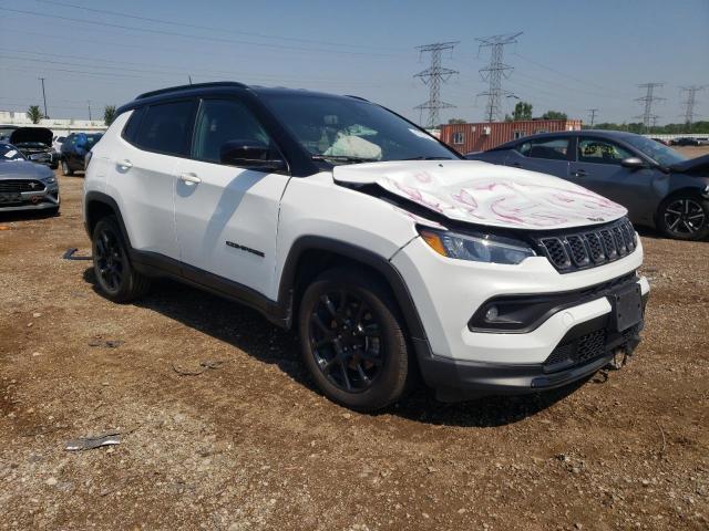 3C4NJDBN2RT140828 - 2024 JEEP COMPASS LATITUDE თეთრი ფოტო 4