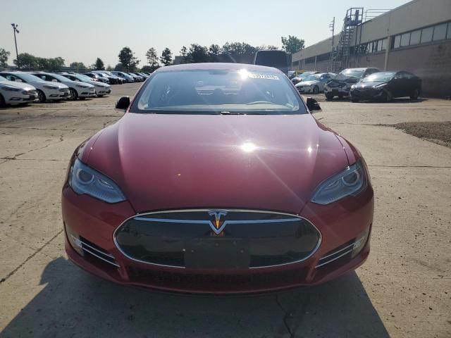 5YJSA1CN9DFP20925 - 2013 TESLA MODEL S Rot Foto 5
