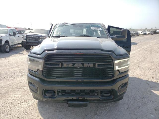 3C63R3JL4KG525632 - 2019 RAM 3500 LARAMIE BLACK photo 5