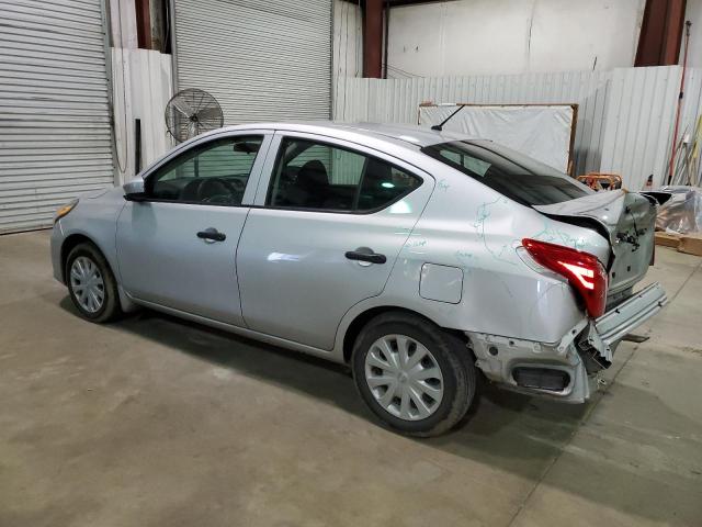 3N1CN7AP0JL887240 - 2018 NISSAN VERSA S SILVER photo 2