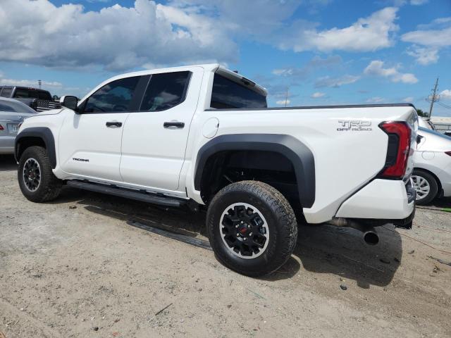 3TYLB5JN2ST079366 - 2025 TOYOTA TACOMA DOUBLE CAB WHITE photo 2