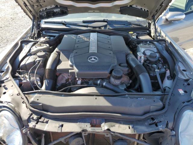 WDBSK75F24F065975 - 2004 MERCEDES-BENZ SL 500 SILVER photo 11