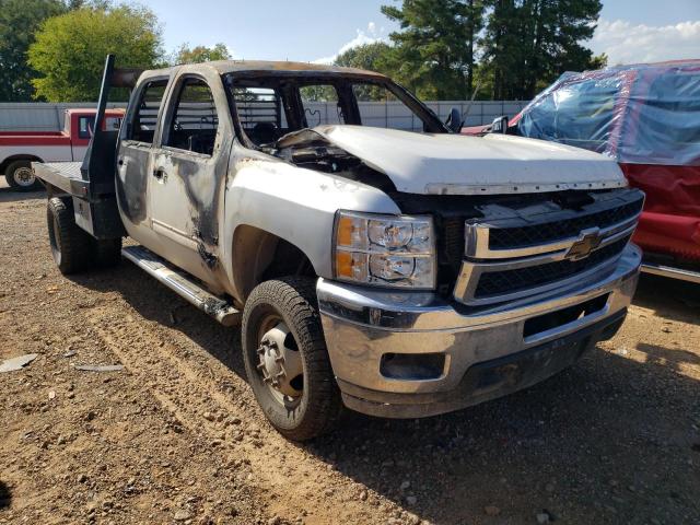 1GC4K1C86BF204739 - 2011 CHEVROLET 3500 K3500 LTZ WHITE photo 4