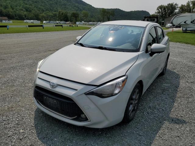 3MYDLBYV5KY505790 - 2019 TOYOTA YARIS L SILVER photo 1