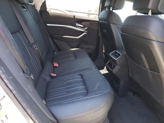 WA1VABGE3PB007985 - 2023 AUDI E-TRON CHRONOS 白色 照片 10