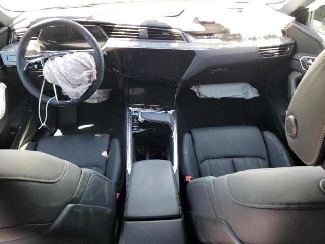 WA1VABGE3PB007985 - 2023 AUDI E-TRON CHRONOS 白色 照片 8