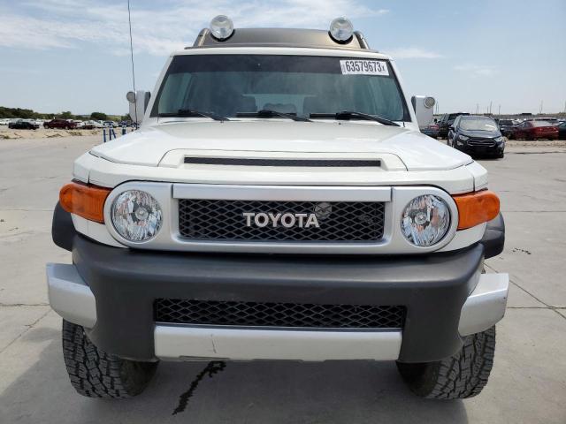 JTEBU4BFXCK124982 - 2012 TOYOTA FJ CRUISER WHITE photo 5