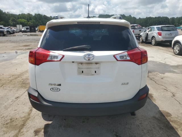 2T3WFREV3FW162274 - 2015 TOYOTA RAV4 XLE WHITE photo 6