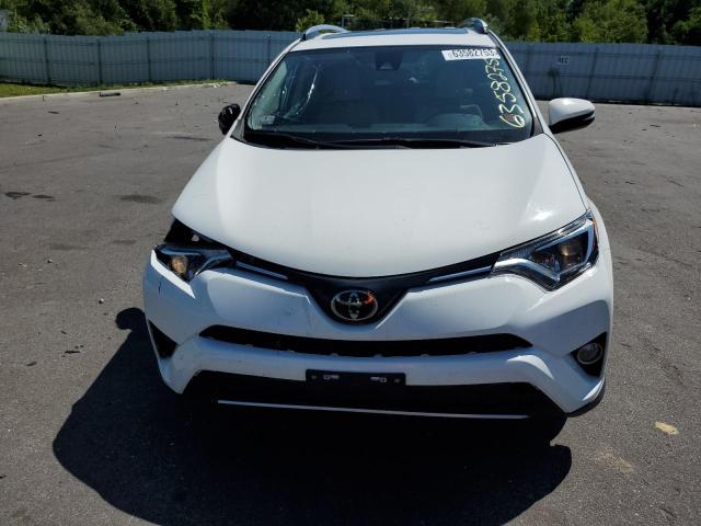 JTMRFREV0JJ719145 - 2018 TOYOTA RAV4 ADVENTURE WHITE photo 5