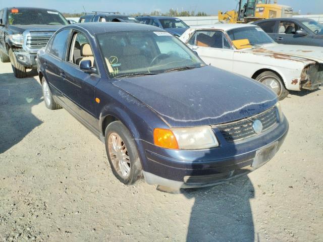 WVWPD63B0WE423059 - 1998 VOLKSWAGEN PASSAT GLX BLUE photo 1