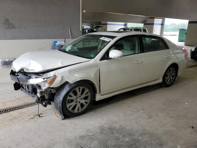 4T1BK3DBXBU400767 - 2011 TOYOTA AVALON BASE WHITE photo 1