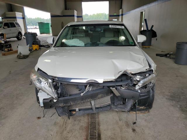 4T1BK3DBXBU400767 - 2011 TOYOTA AVALON BASE WHITE photo 5