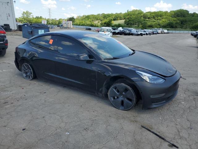 5YJ3E1EB0NF192267 - 2022 TESLA MODEL 3 BLACK photo 4