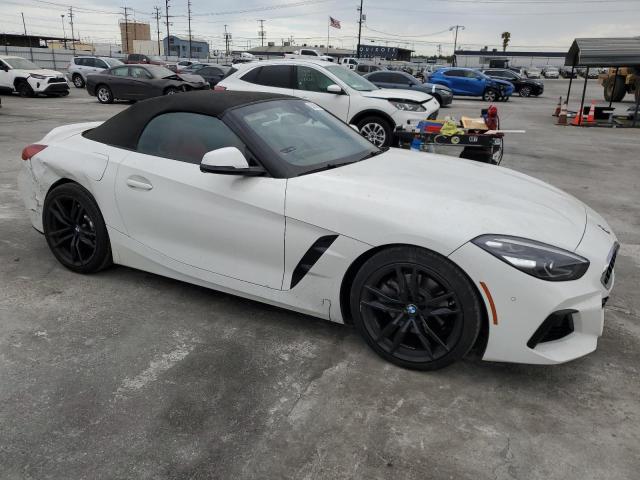 WBAHF3C54KWW27890 - 2019 BMW Z4 SDRIVE30I WHITE photo 4