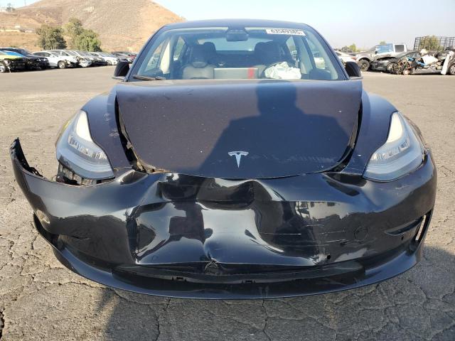 5YJ3E1EA2JF089451 - 2018 TESLA MODEL 3 Սև լուսանկար 5