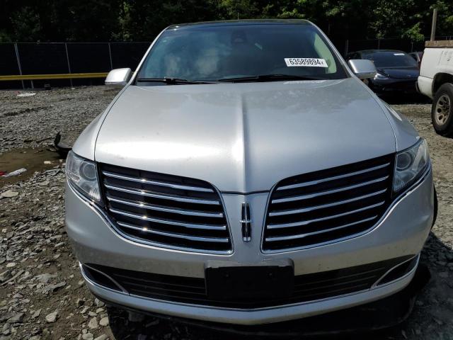 2LMHJ5AT9KBL03110 - 2019 LINCOLN MKT SILVER photo 5