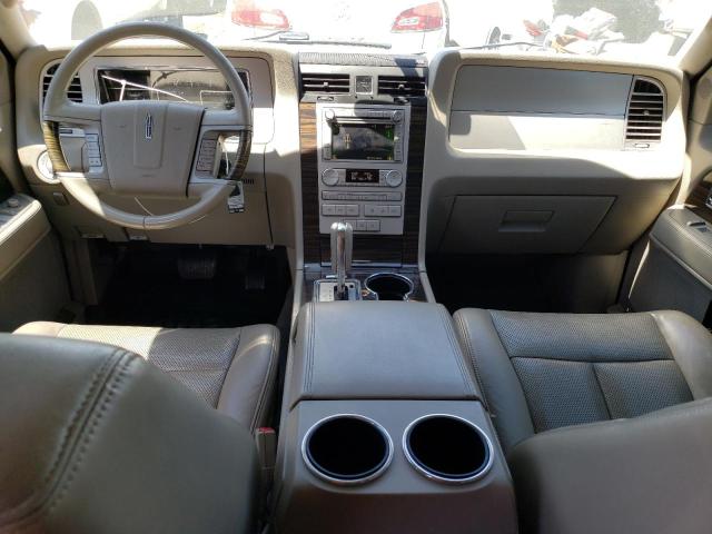 5LMJJ2J50AEJ09112 - 2010 LINCOLN NAVIGATOR 白色 照片 8