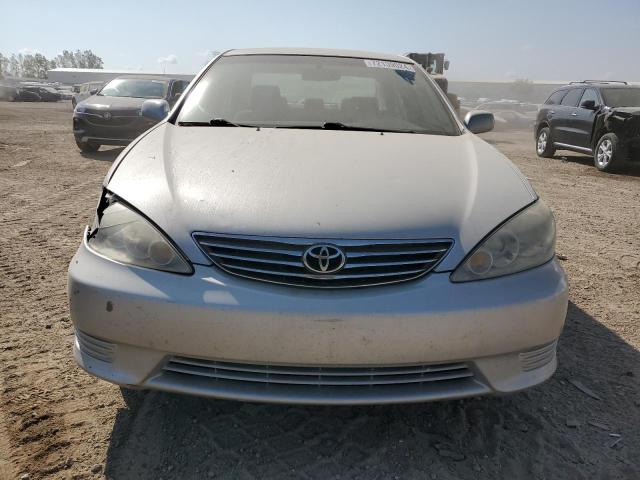 4T1BE32K45U398495 - 2005 TOYOTA CAMRY LE SILVER photo 9