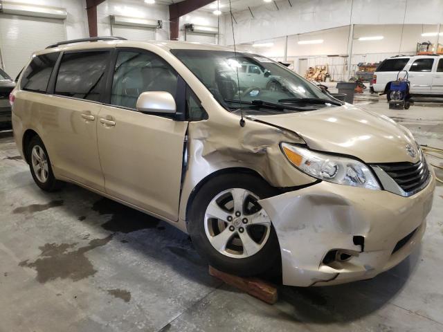 5TDKK3DCXES502561 - 2014 TOYOTA SIENNA LE GOLD photo 4