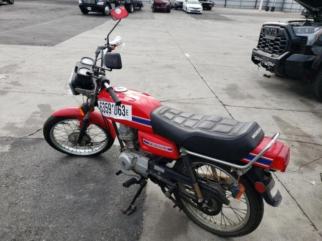 9C2JC1314FR100073 - 1985 HONDA CB125 S RED photo 3