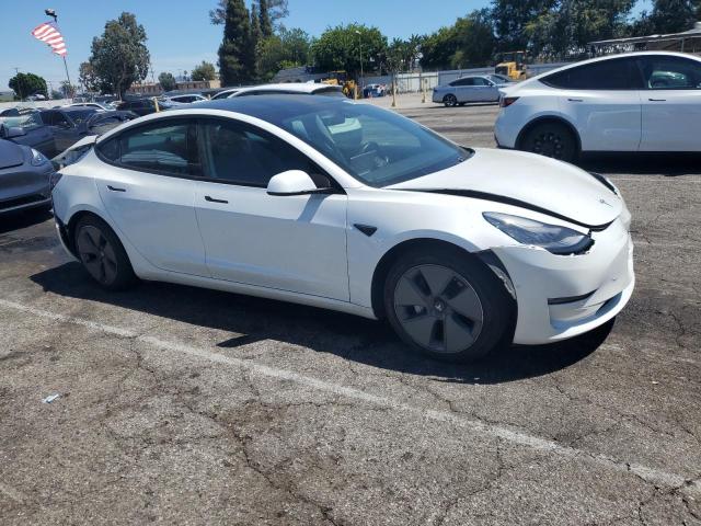 5YJ3E1EAXMF852000 - 2021 TESLA MODEL 3 白色 照片 4