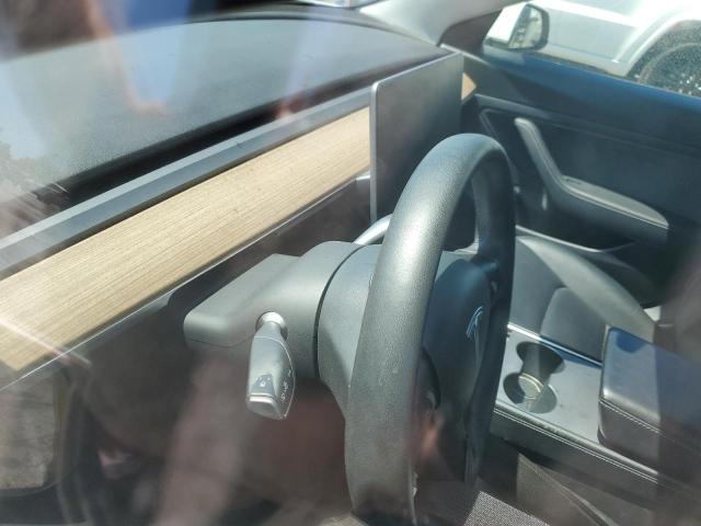 5YJ3E1EAXMF852000 - 2021 TESLA MODEL 3 白色 照片 9