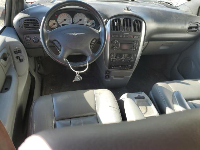 2C4GP54L55R123334 - 2005 CHRYSLER TOWN & COU TOURING SILVER photo 8