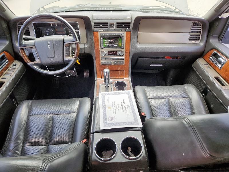 5LMJJ3H51DEL08198 - 2013 LINCOLN NAVIGATOR L 银色 照片 8