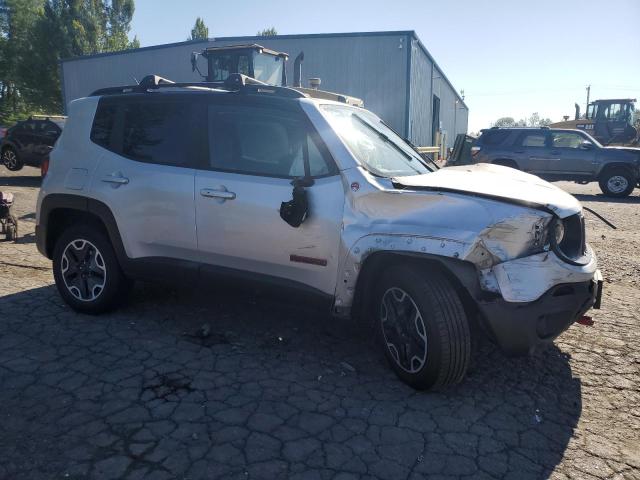 ZACCJBCT9GPE09906 - 2016 JEEP RENEGADE TRAILHAWK SILVER photo 4