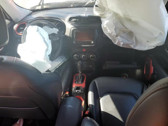 ZACCJBCT9GPE09906 - 2016 JEEP RENEGADE TRAILHAWK SILVER photo 8