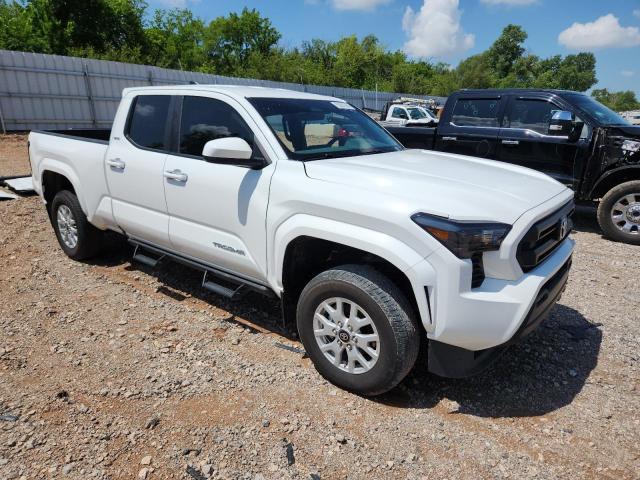 3TYLB5JN6RT040080 - 2024 TOYOTA TACOMA DOUBLE CAB WHITE photo 4