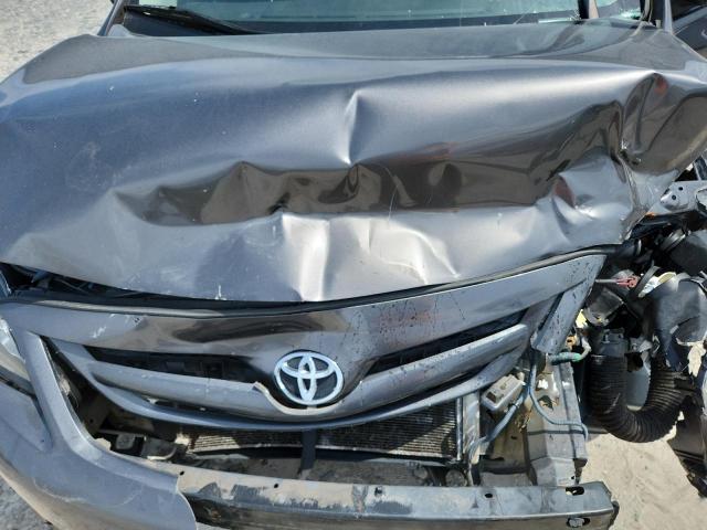 5YFBU4EE9DP225201 - 2013 TOYOTA COROLLA BASE Grau Foto 11