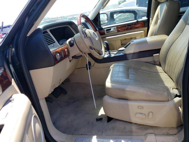 5LMFU275X5LJ01962 - 2005 LINCOLN NAVIGATOR შავი ფოტო 7